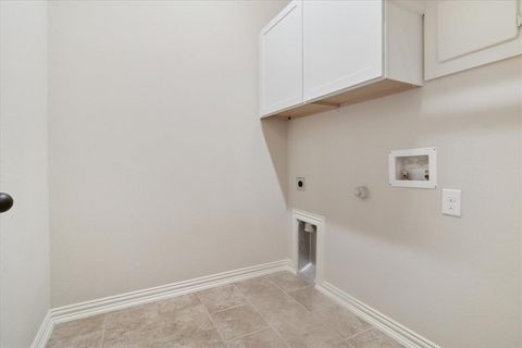 Tiny photo for 420 Plumwood Way, Fairview, TX 75069 (MLS # 21071165)