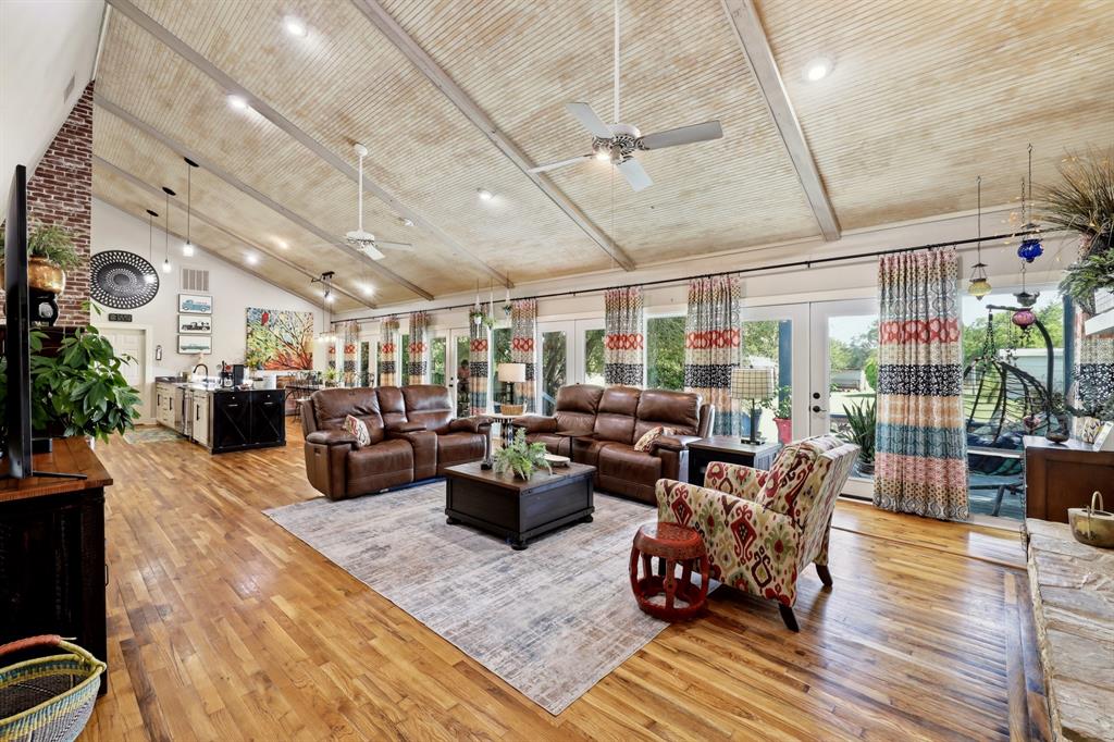 702 Noonday Road