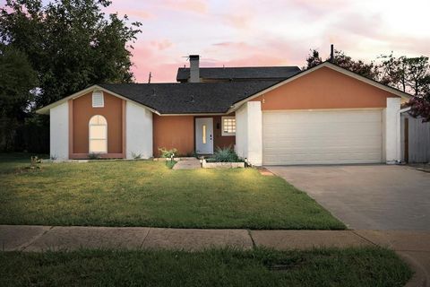 3508 Grande Bulevar Irving TX 75062