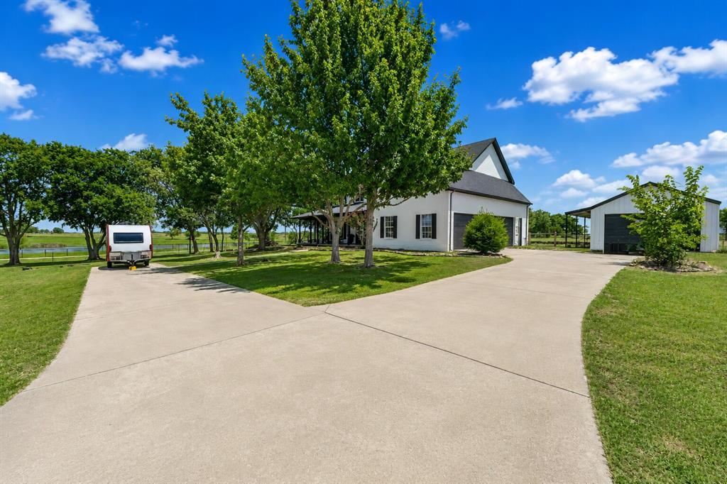 3817 Ganzer Road W