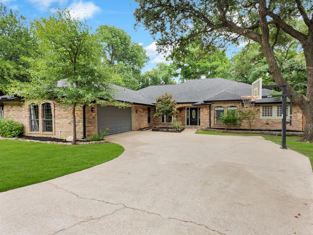 7409 Lochwood Court