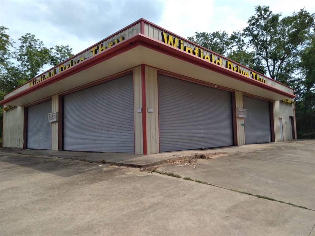 8299 W US Highway 67