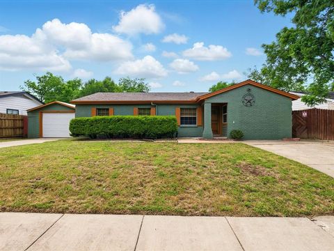 1512 Lackland Arlington TX 76010