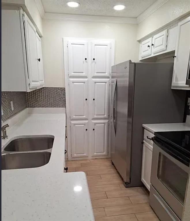 Cloisters Condo The - Residential Lease