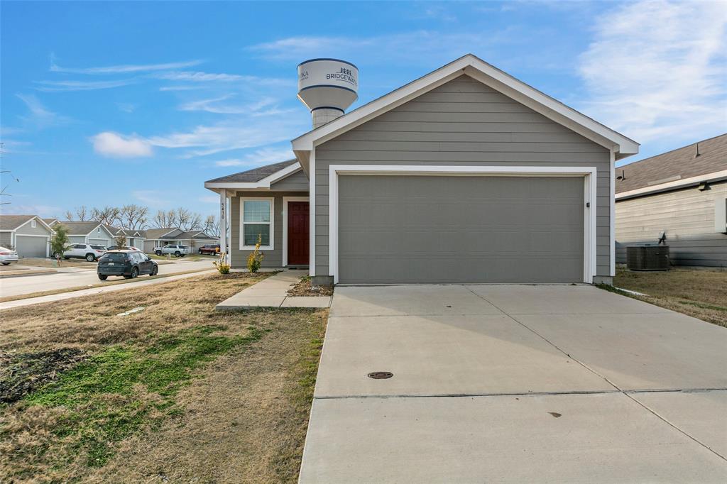 5430 LONGSHADOW Drive