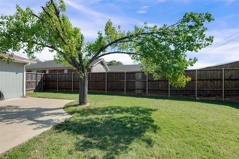 Tiny photo for 2720 Oak Trail, Carrollton, TX 75007 (MLS # 21221967)