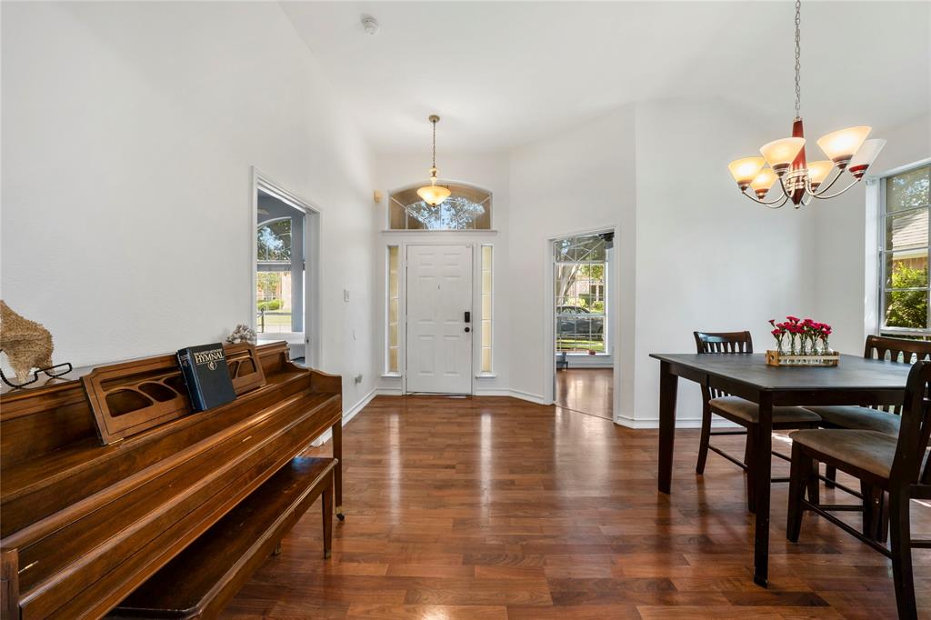 1041 Summit Park
