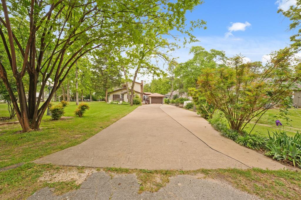 1505 Kanakoa * Drive S