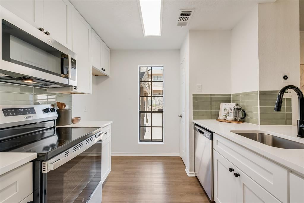 14333 Preston Road 1208