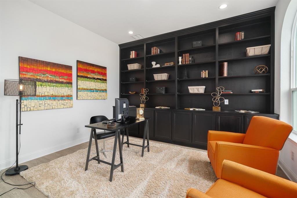 Townlake Ph Four - Residential