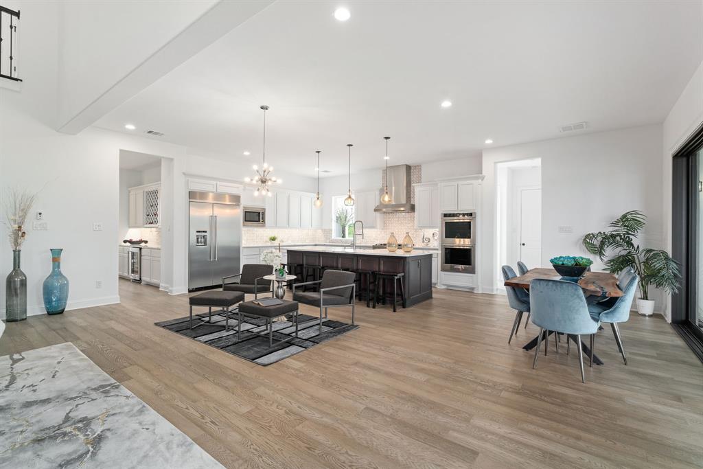 Townlake Ph Four - Residential