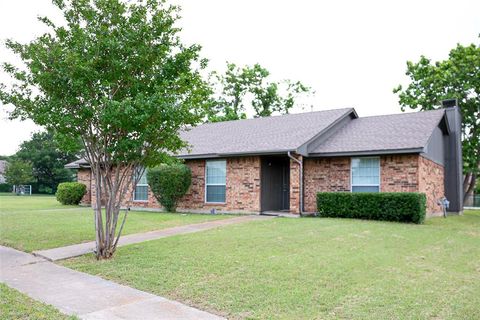 Photo of 3807 & 3803 William Street, Sachse, TX 75048 (MLS # 21275146)