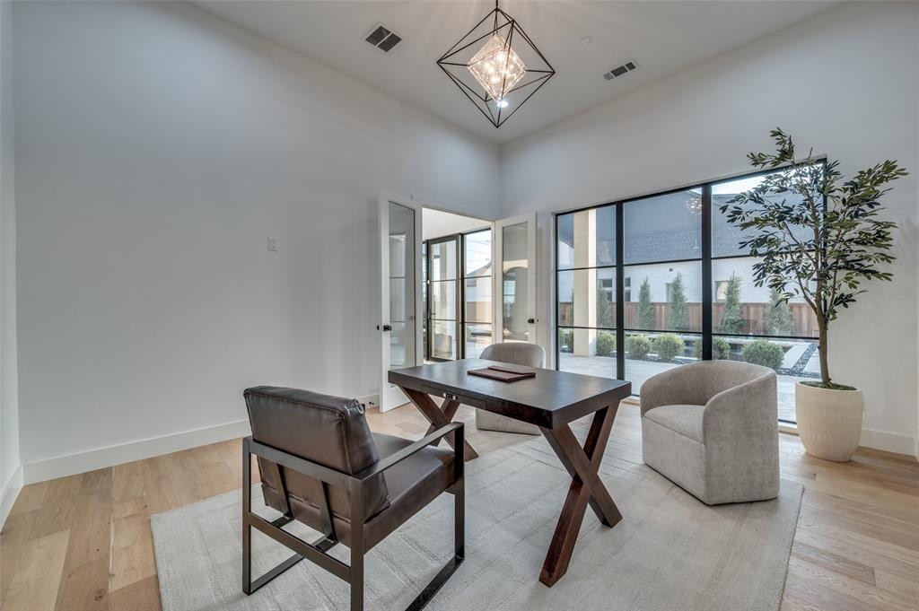 Edgestone At Legacy - Residential