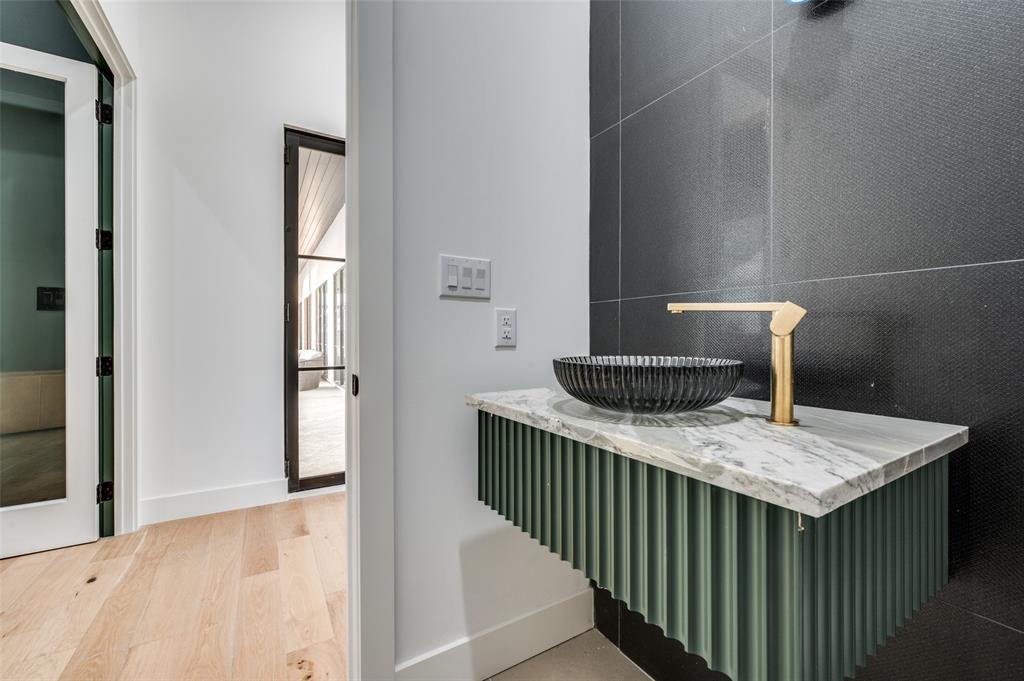 Edgestone At Legacy - Residential