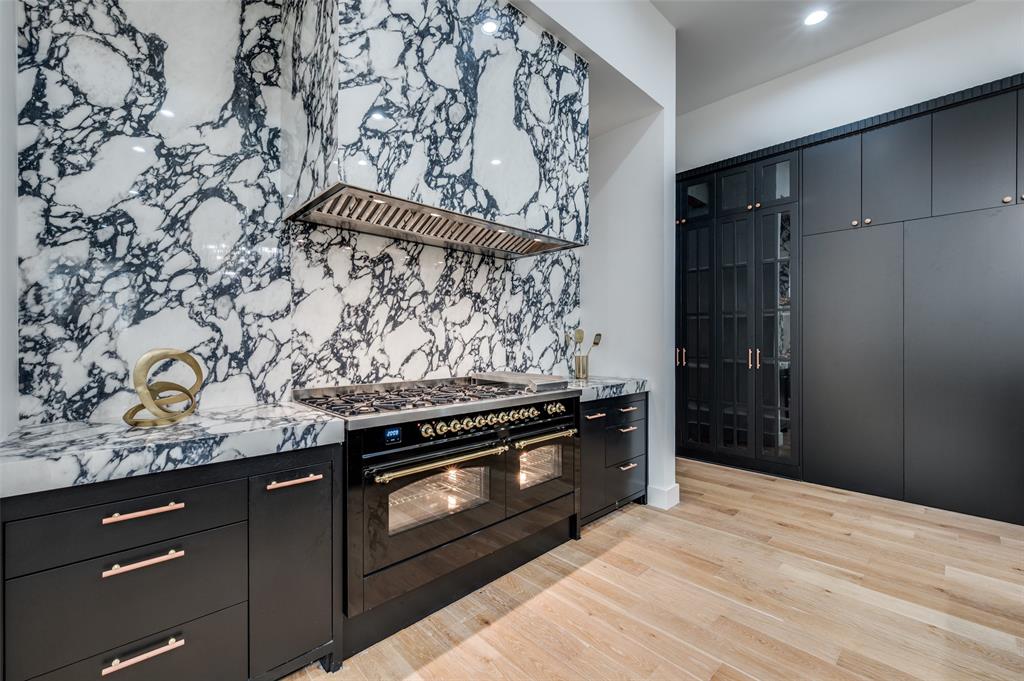 Edgestone At Legacy - Residential