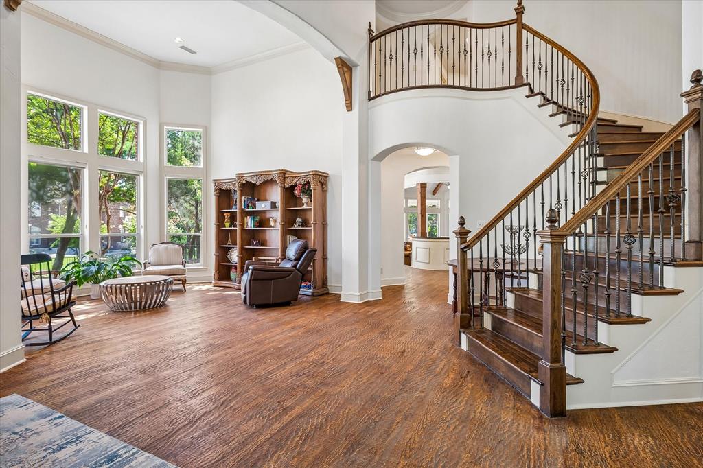 2901 Hidden Creek Lane