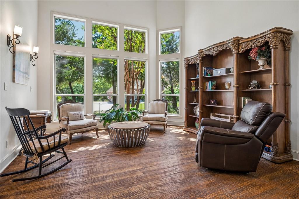 2901 Hidden Creek Lane