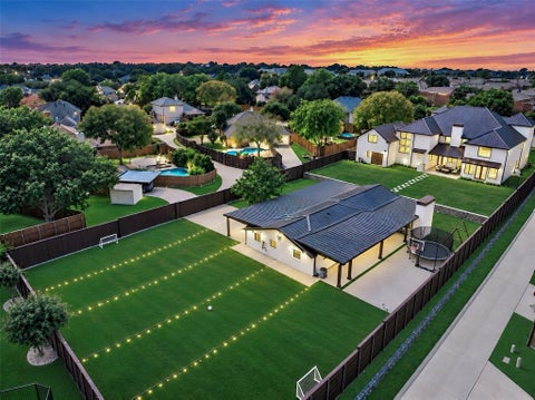 Photo of 601 S Jupiter Road, Allen, TX 75002 (MLS # 21419281)
