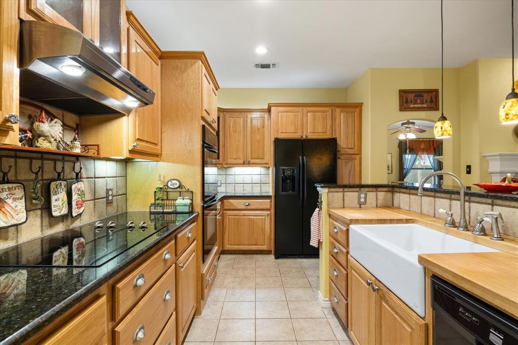 Decordova Bend Estate - Residential