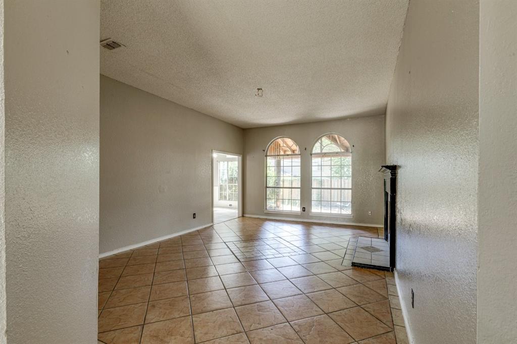 1215 Hyde Park Drive