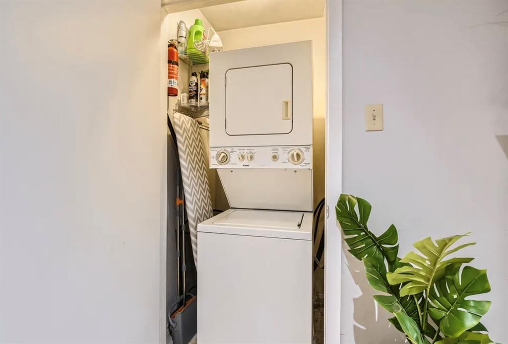 Greenbrier Place Condos - Residential