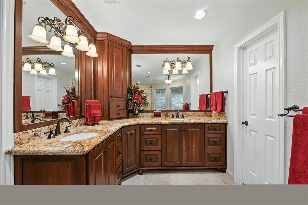 Double Oak, Texas 75077, United States, 4 Bedrooms Bedrooms, ,4 BathroomsBathrooms,Residential,Active,154885