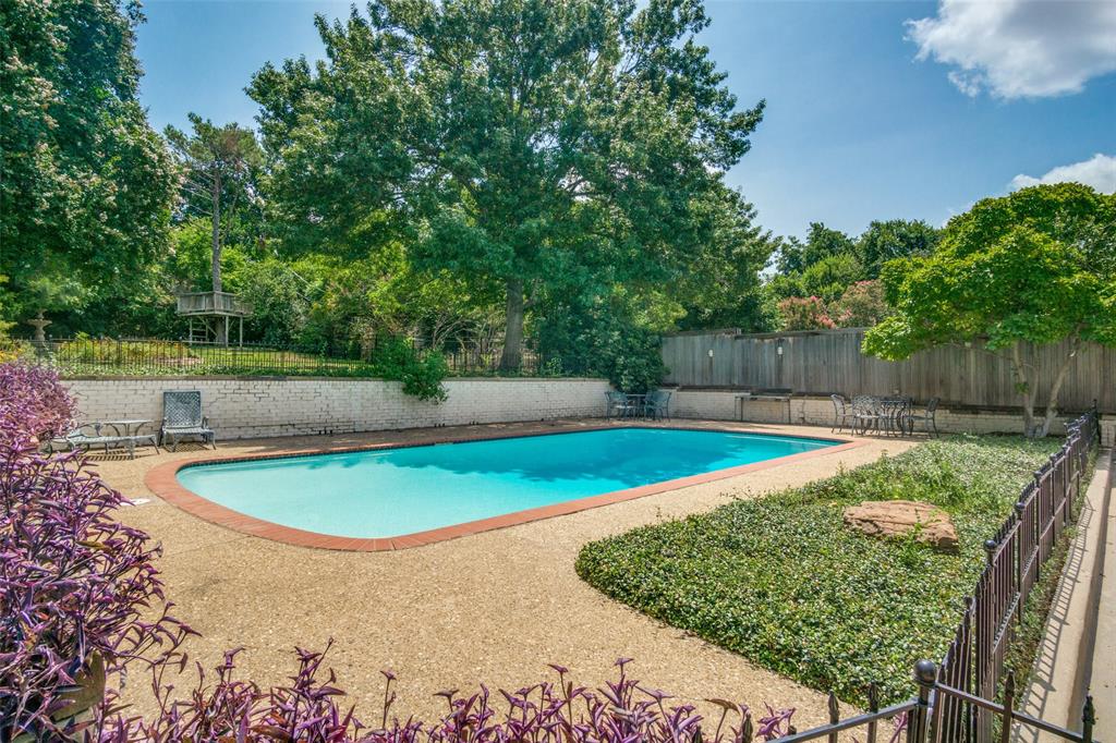 Colonial Park Add - Residential