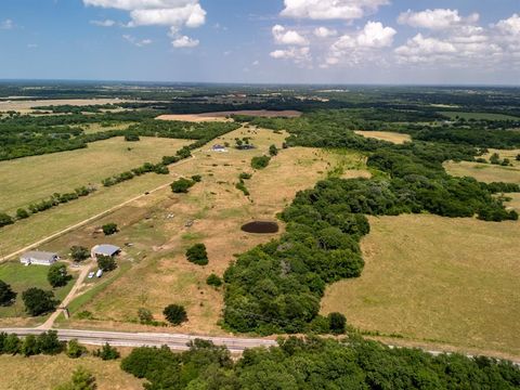 Photo of TBD 28 Acres FM 1752, Savoy, TX 75479 (MLS # 21142319)
