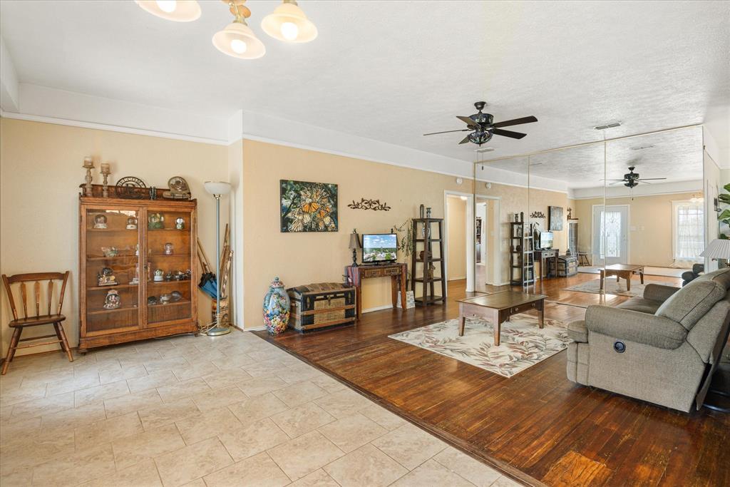 624 Alexander Road