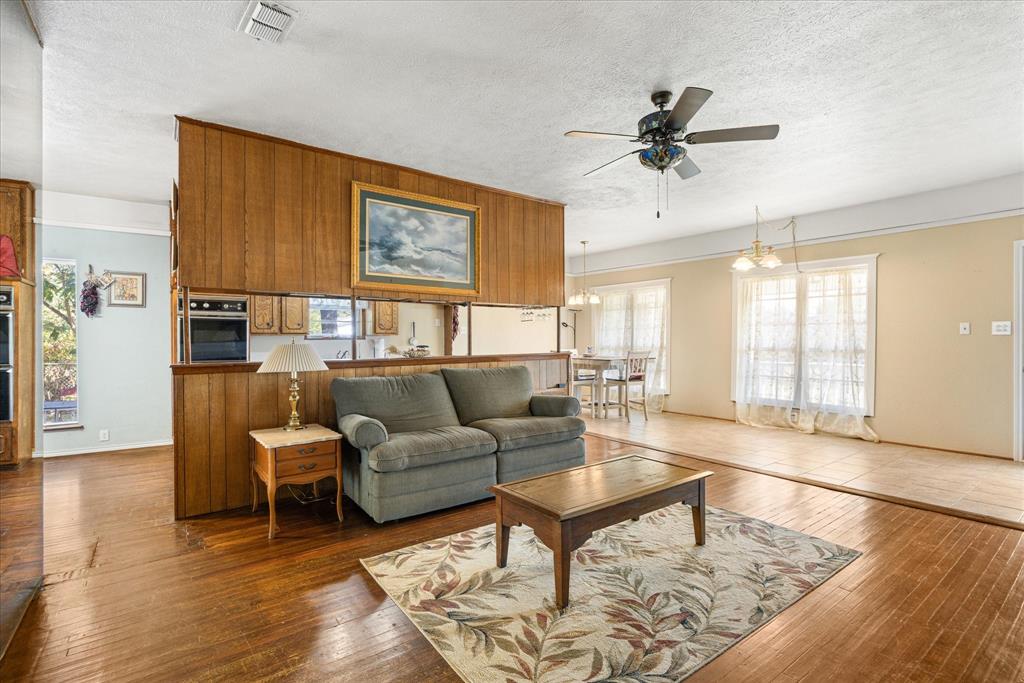 624 Alexander Road