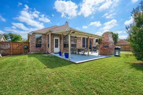 2860 Prado Grand Prairie TX 75054
