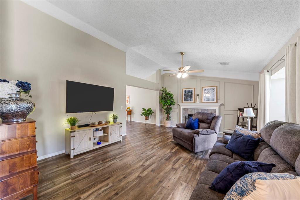 3920 Valdez Court
