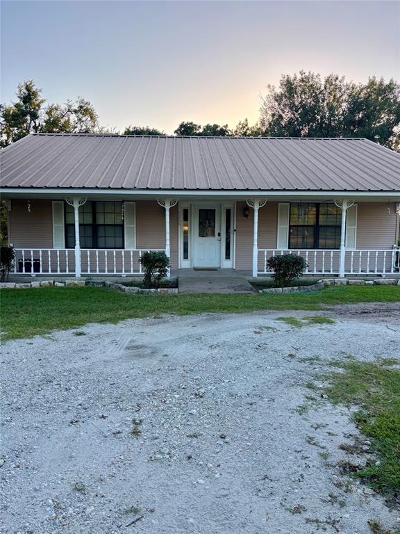 1006 S State Highway 14