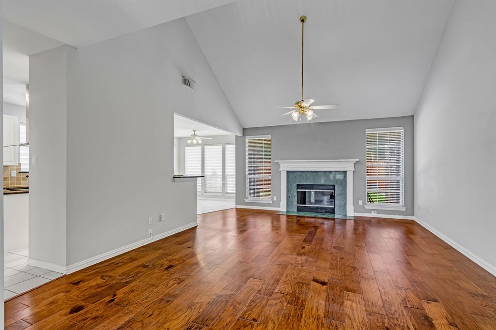 4001 Mayflower Lane