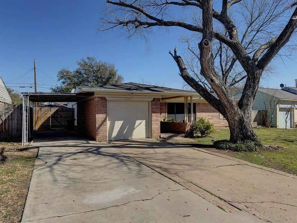 2404 William Brewster Drive