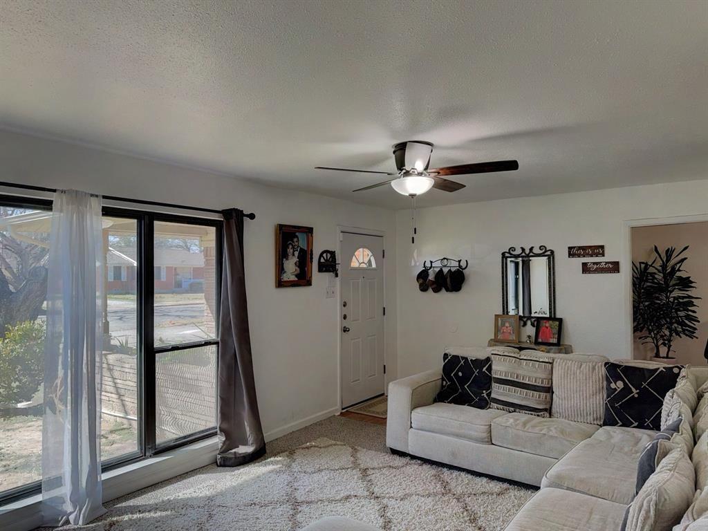 2404 William Brewster Drive