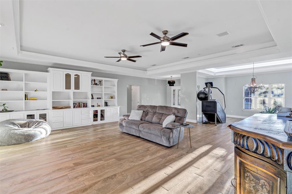 Laguna Tres Estate - Residential