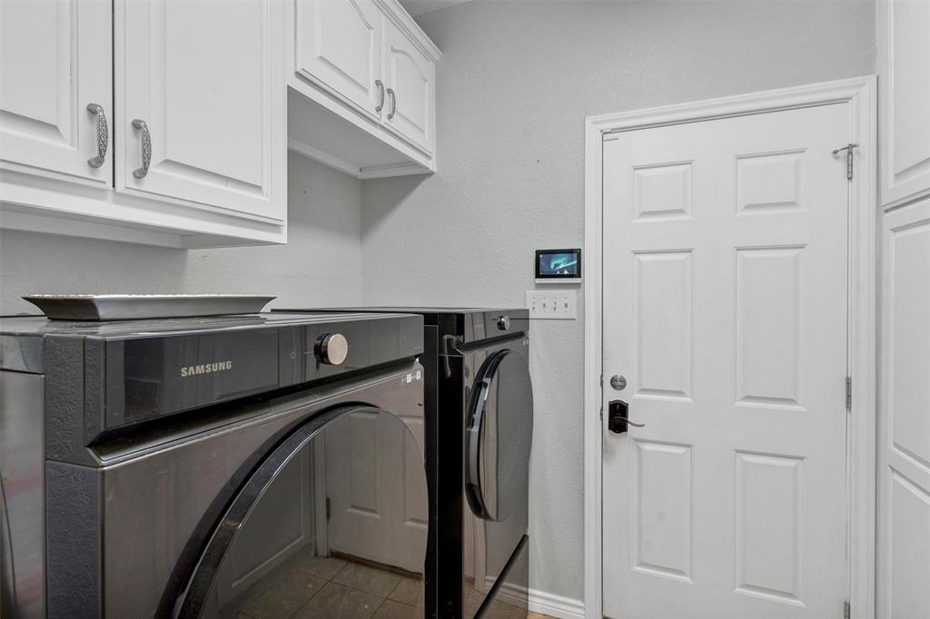 Laguna Tres Estate - Residential