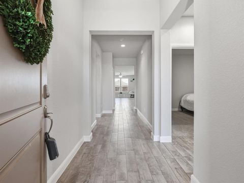 Tiny photo for 16032 Farringdon Way, Fort Worth, TX 76247 (MLS # 21195500)