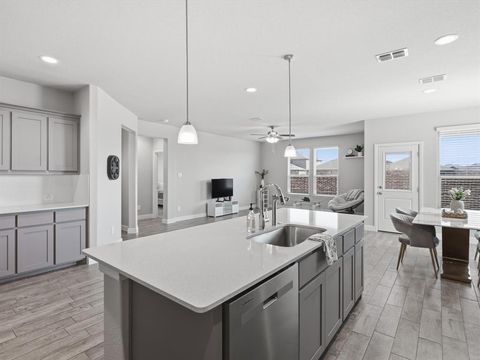 Tiny photo for 16032 Farringdon Way, Fort Worth, TX 76247 (MLS # 21195500)