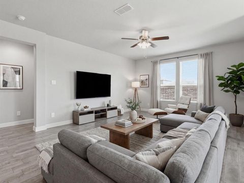 Tiny photo for 16032 Farringdon Way, Fort Worth, TX 76247 (MLS # 21195500)