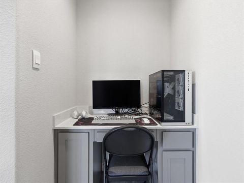 Tiny photo for 16032 Farringdon Way, Fort Worth, TX 76247 (MLS # 21195500)