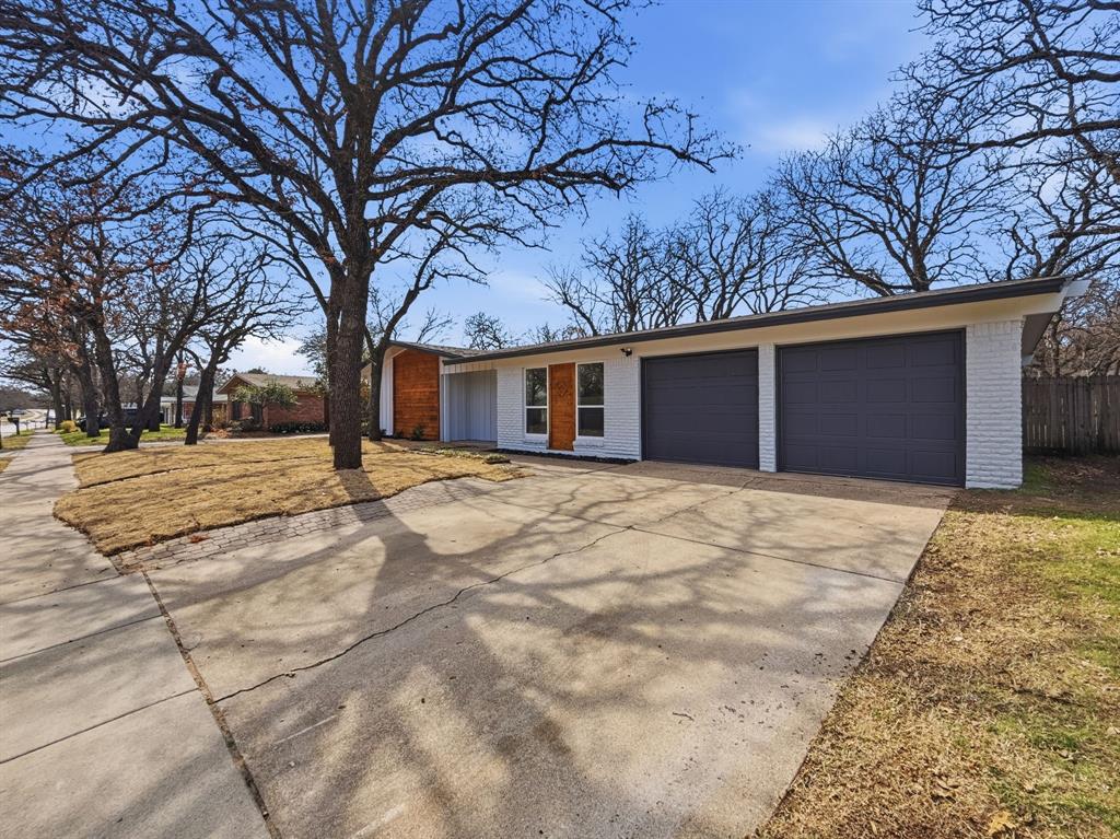 116 Ravenswood Drive