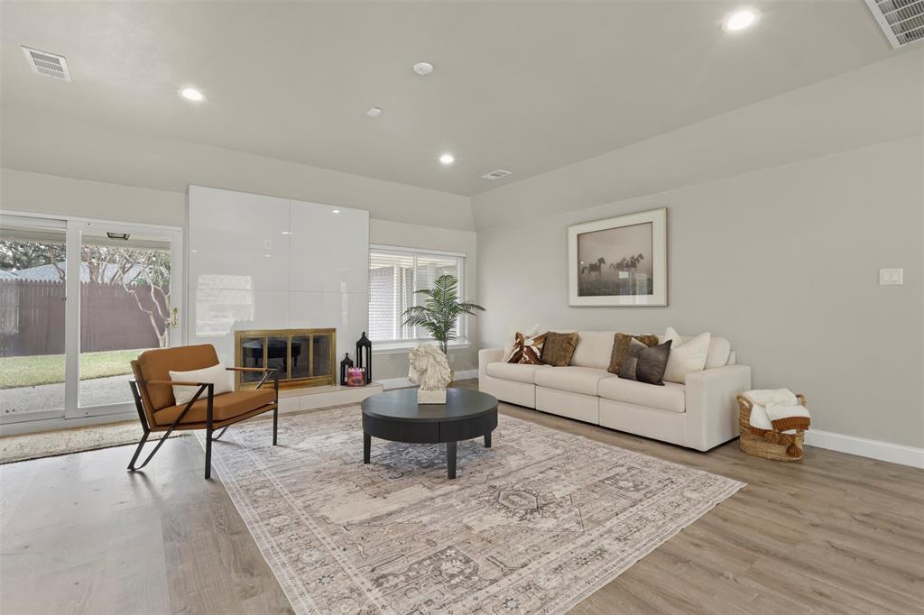 Lovers Lane East - Residential