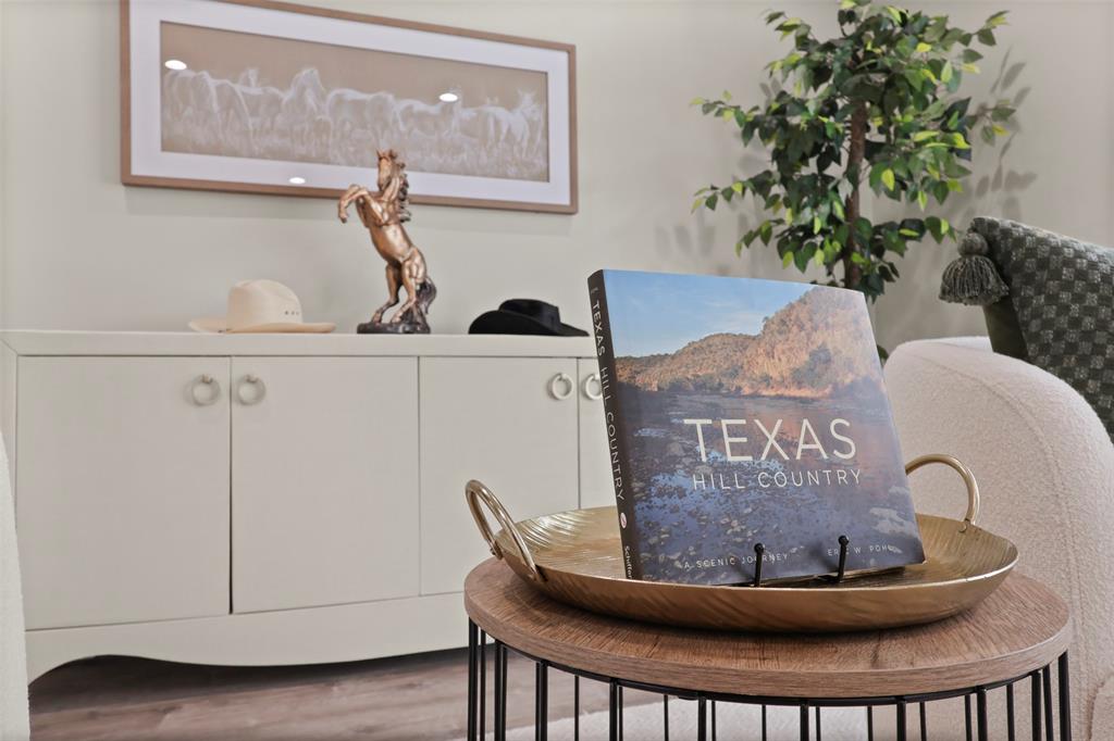 Lovers Lane East - Residential