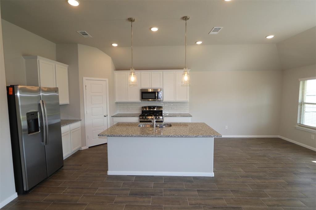 3150 Teasel Trail