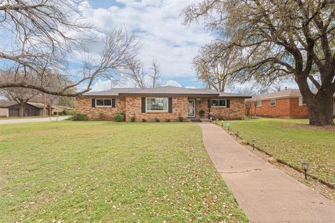 1001 Princeton Place Cleburne TX 76033
