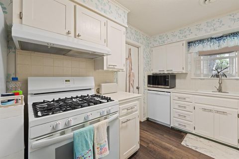 Tiny photo for 1001 Princeton Place, Cleburne, TX 76033 (MLS # 21199980)