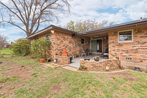 Tiny photo for 1001 Princeton Place, Cleburne, TX 76033 (MLS # 21199980)