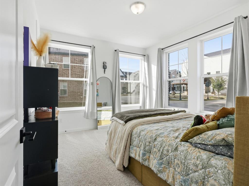 4340 Henderson Avenue